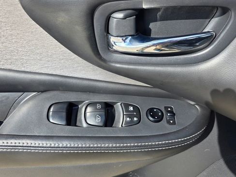 Used 2021 Nissan Murano S image 25