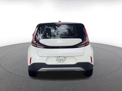 Used 2025 Kia Soul LX w/ LX Technology Package image 14