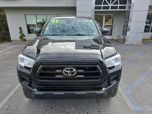 Used 2023 Toyota Tacoma SR image 9