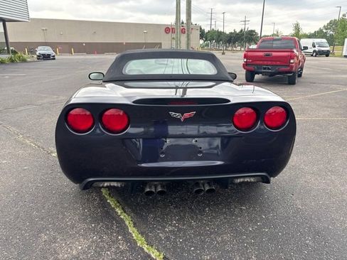 Used 2013 Chevrolet Corvette Convertible RWD image 4