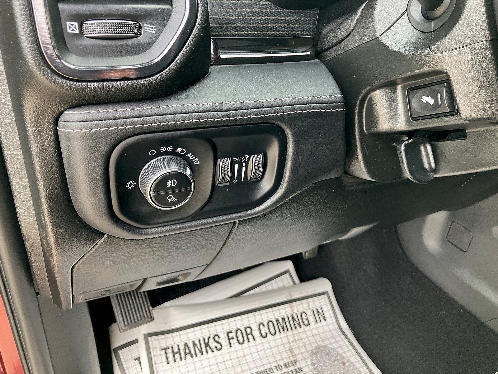 Used 2024 RAM 3500 Limited AWD/4WD image 31