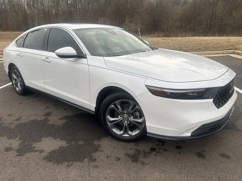 Certified 2024 Honda Accord EX image 3