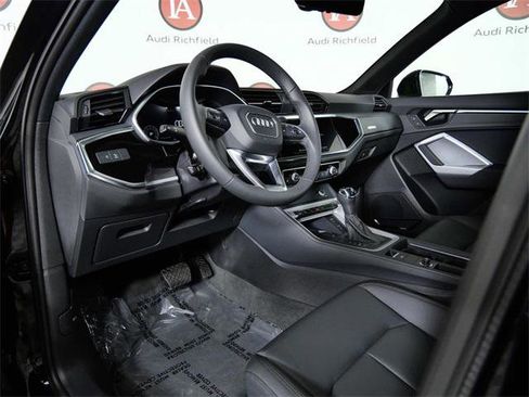 Certified 2024 Audi Q3 2.0T Premium Plus image 16