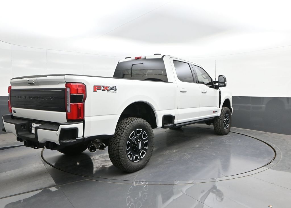 Used 2026 Ford F250 Platinum AWD/4WD image 11