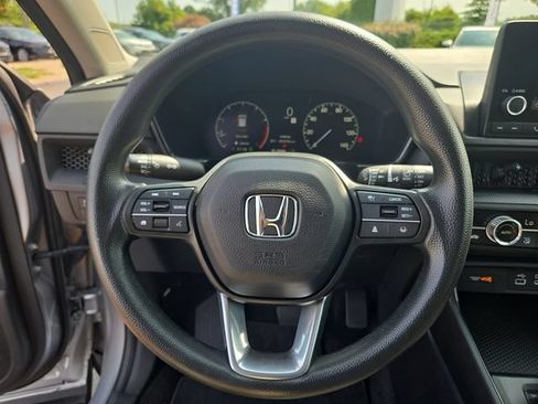 Used 2024 Honda CR-V EX image 19