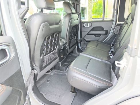 Used 2022 Jeep Wrangler Unlimited Rubicon 392 w/ Xtreme Recon 35" Tire Package AWD/4WD image 3