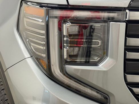 Certified 2025 GMC Sierra 1500 AT4 w/ AT4 Premium Package image 37