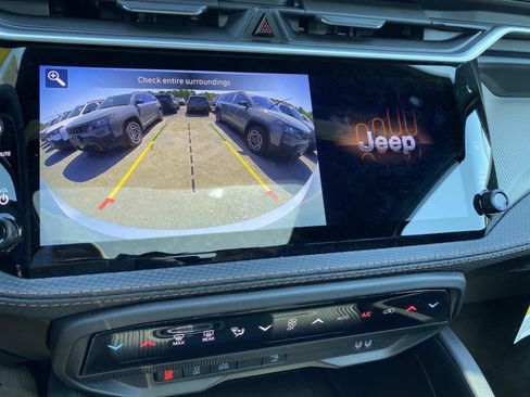 New 2026 Jeep Cherokee Limited AWD/4WD image 12