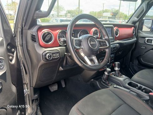 Used 2021 Jeep Gladiator Rubicon w/ Safety Group AWD/4WD image 4