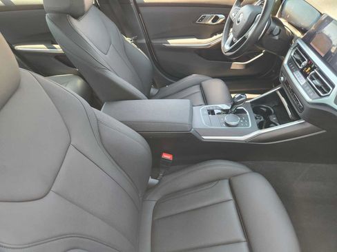 Used 2021 BMW 330i xDrive Sedan w/ Executive Package AWD/4WD image 14