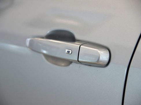 Used 2023 Chevrolet Blazer LT image 13