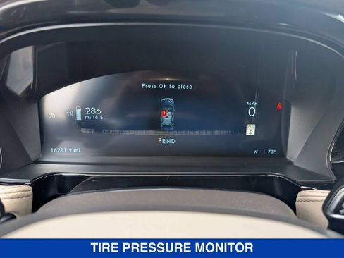 Used 2024 Lincoln Corsair AWD image 22