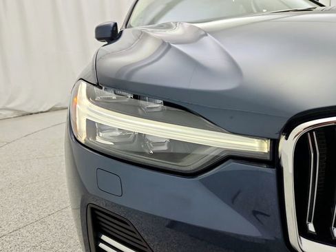 Certified 2022 Volvo XC60 T8 Inscription Expression w/ Climate Package image 33