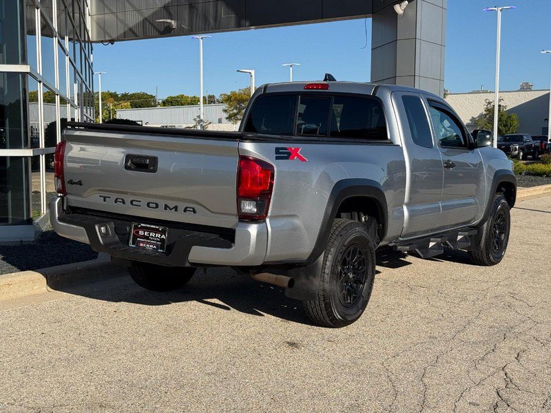 Used 2022 Toyota Tacoma SR w/ SX Package AWD/4WD image 3
