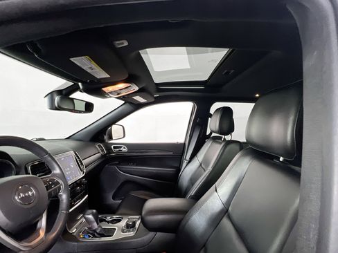 Used 2022 Jeep Grand Cherokee Limited image 22