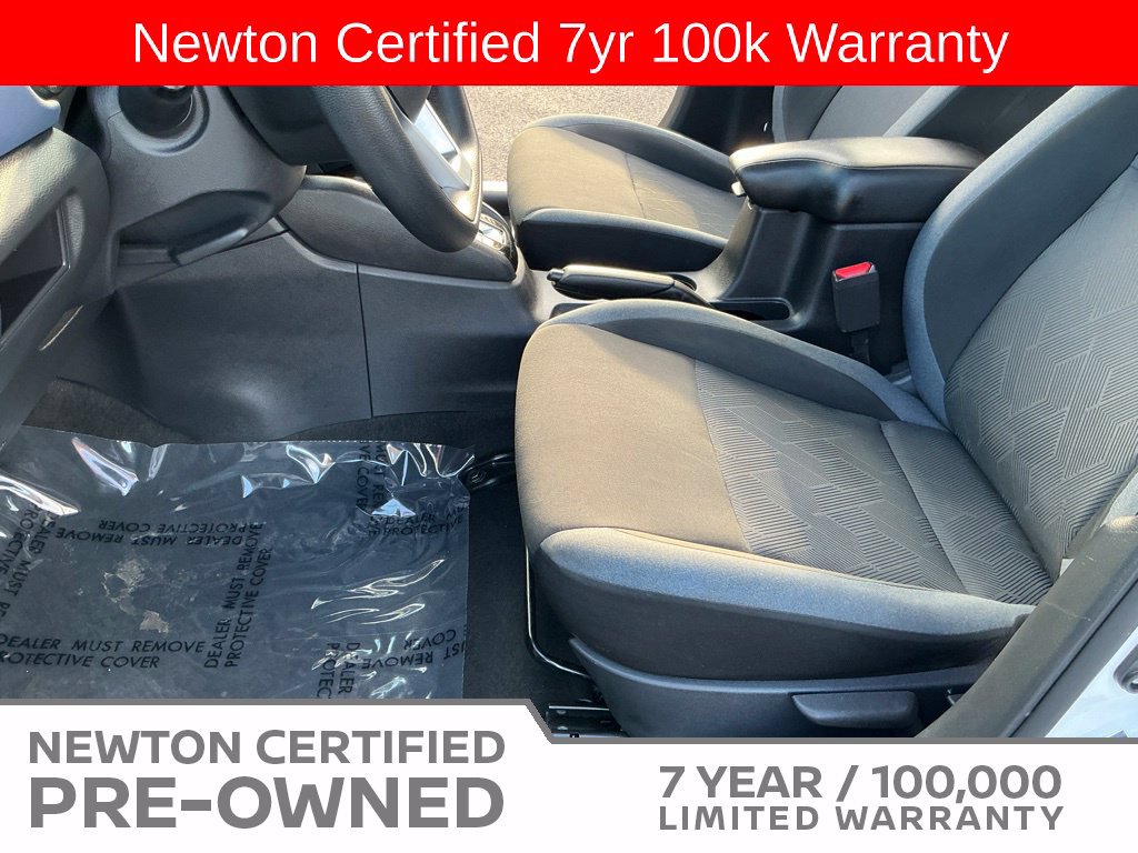 Used 2023 Nissan Versa SV FWD image 12