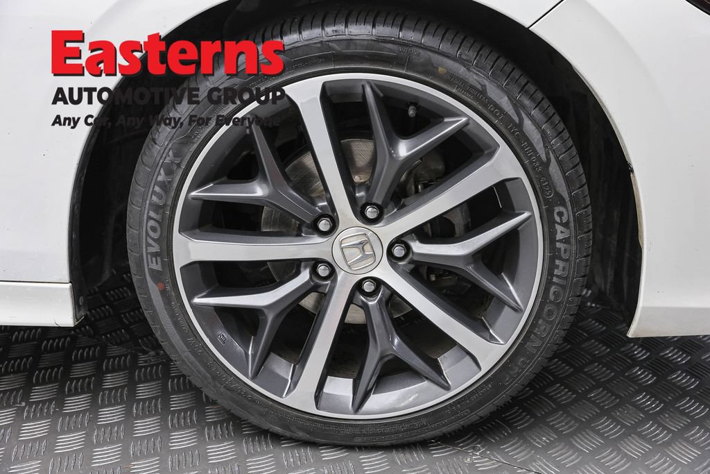 Used 2022 Honda Civic Touring image 30