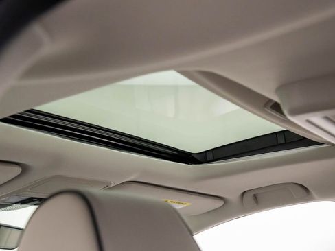 New 2026 Honda Odyssey Touring image 19