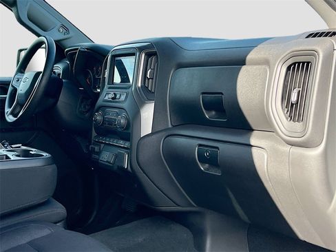 Used 2024 Chevrolet Silverado 1500 Custom Trail Boss w/ LPO, Dark Essentials Package image 27