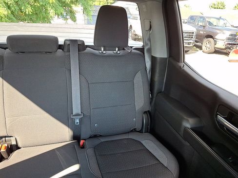 Used 2021 Chevrolet Silverado 1500 LT w/ Safety Package AWD/4WD image 14