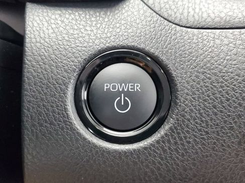 Used 2025 Toyota Camry LE w/ Convenience Package FWD image 31