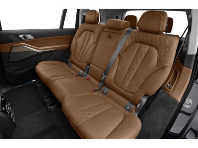 Used 2022 BMW X7 M50i w/ Executive Package AWD/4WD image 16