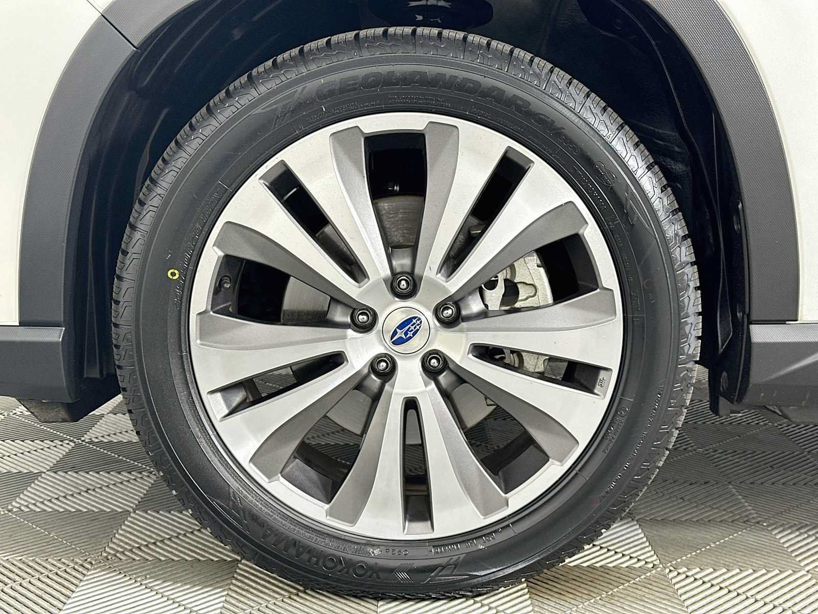 Used 2019 Subaru Ascent Touring AWD/4WD image 31