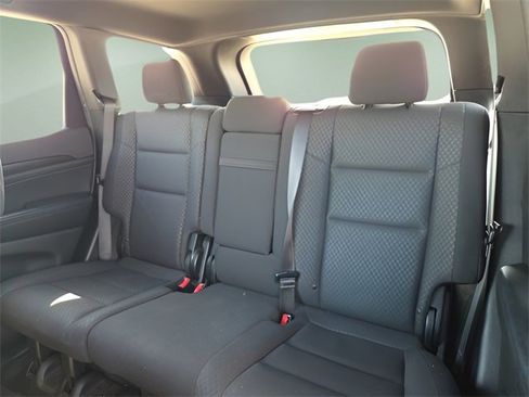 Used 2018 Jeep Grand Cherokee Laredo image 13