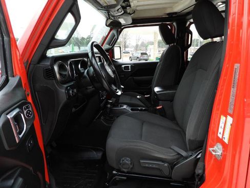 Used 2019 Jeep Wrangler Unlimited Sport S image 40