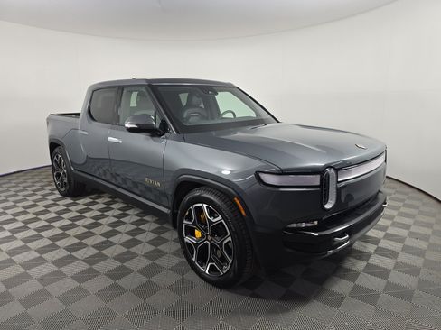 Used 2024 Rivian R1T Adventure AWD/4WD image 7
