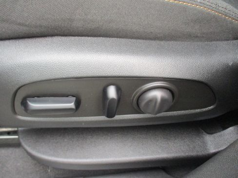 Certified 2023 Chevrolet Equinox LT AWD/4WD image 16