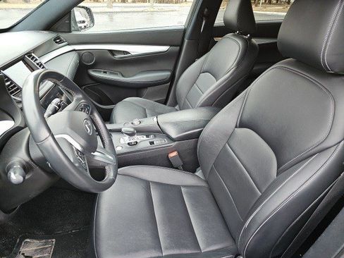 Used 2021 INFINITI QX50 Luxe w/ Appearance Package image 19