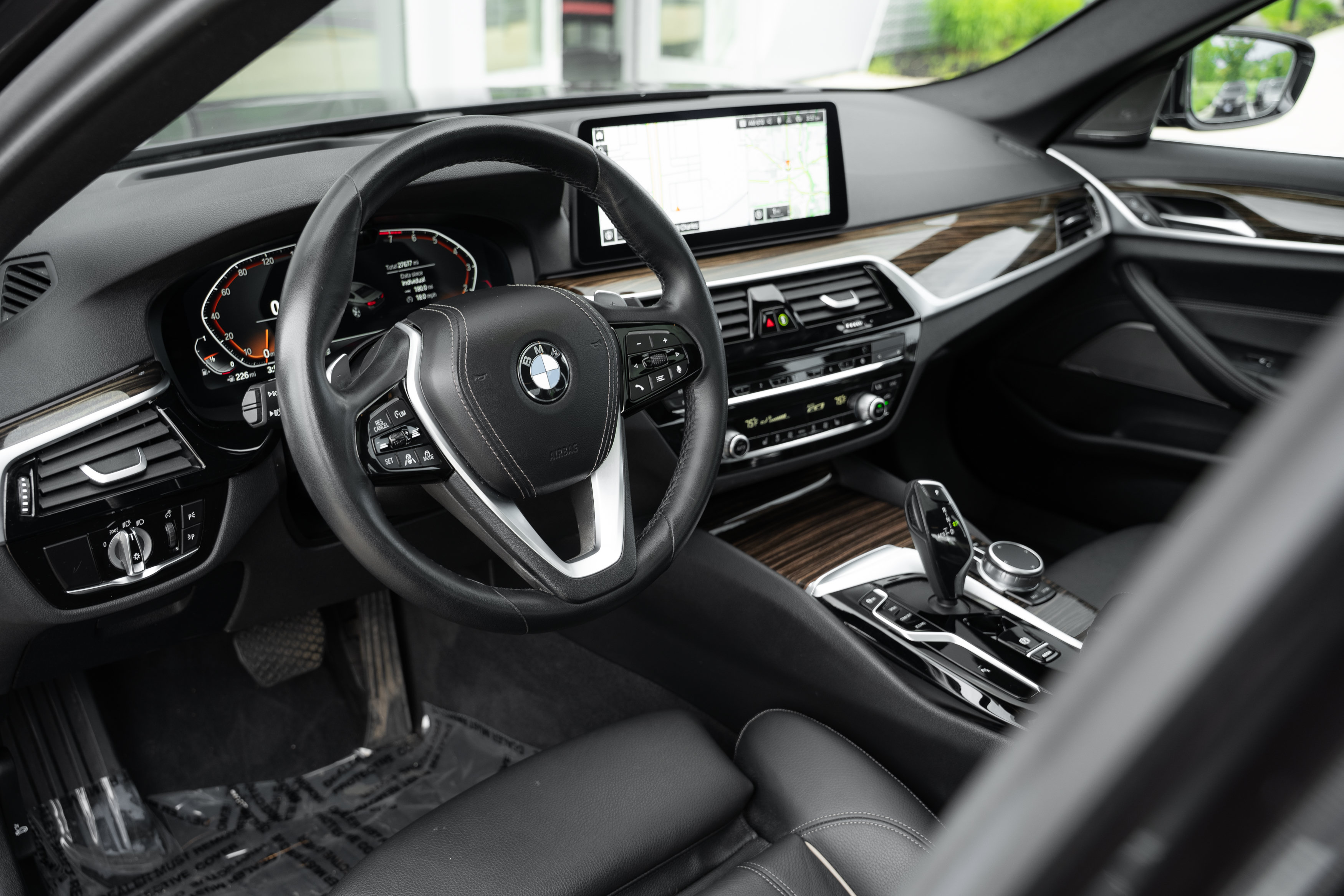 Used 2023 BMW 540i xDrive w/ Premium Package AWD/4WD image 11