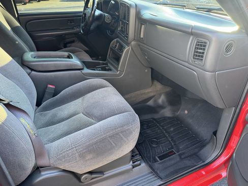 Used 2006 Chevrolet Silverado 1500 LT w/ Light Duty Power Package image 12