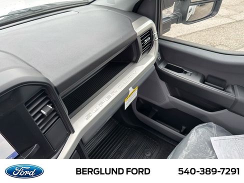 New 2025 Ford F350 XL w/ XL Chrome Package image 22