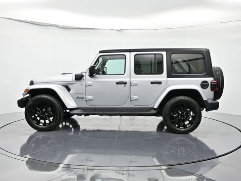 Used 2023 Jeep Wrangler Unlimited Sahara image 8