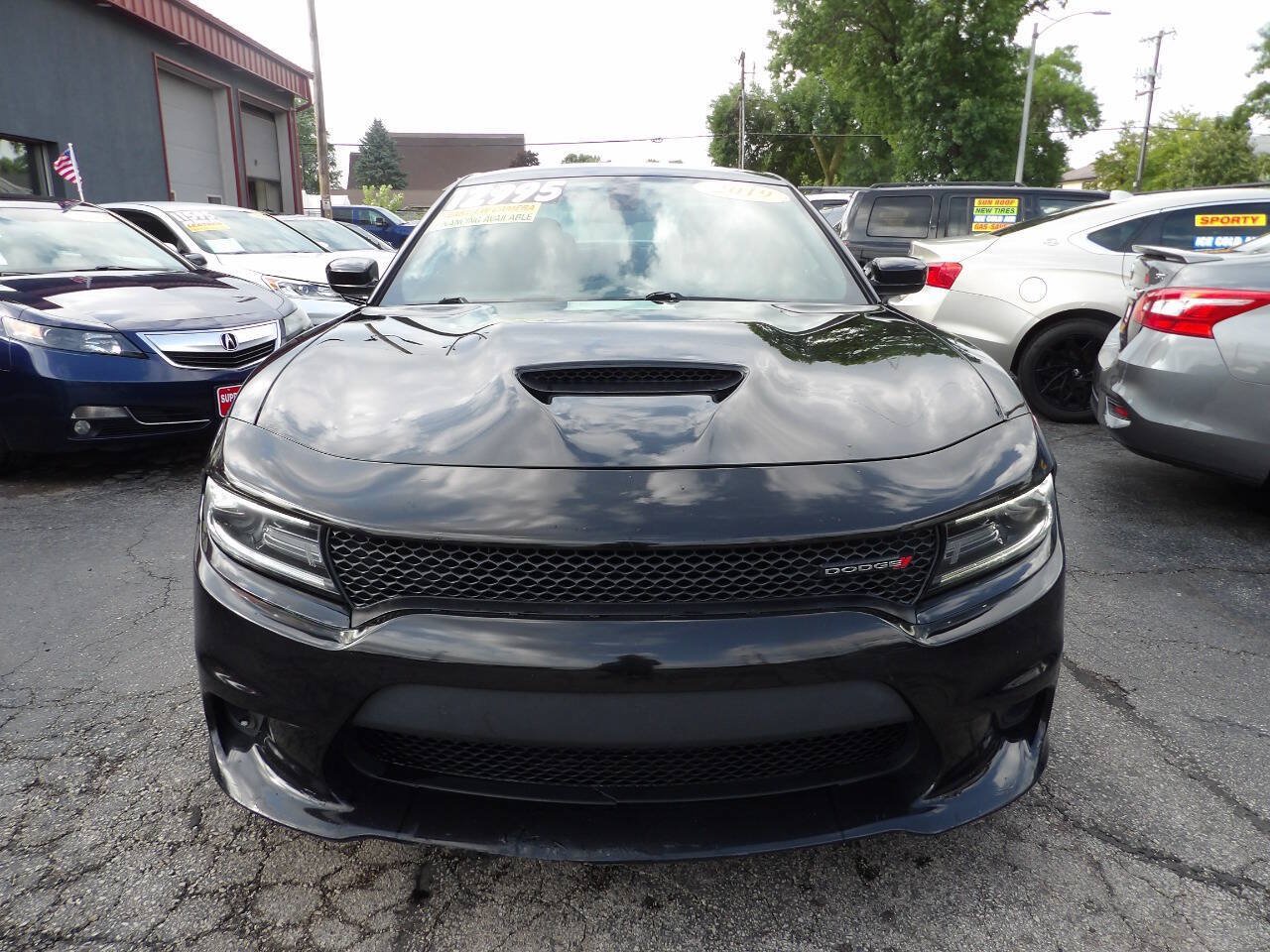Used 2019 Dodge Charger GT RWD image 2