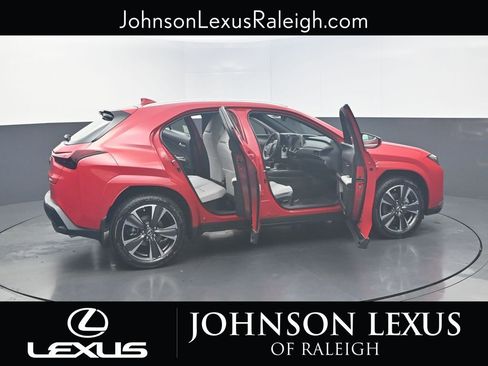 New 2025 Lexus UX 300h FWD image 25