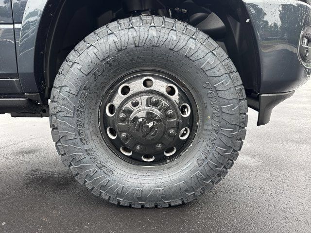 New 2026 RAM 3500 Limited AWD/4WD image 12