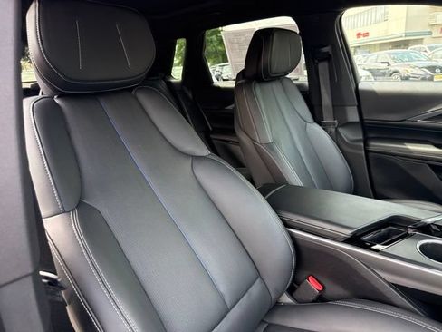 Used 2024 Cadillac Lyriq Luxury w/ LPO, Floor Liner Package AWD/4WD image 29