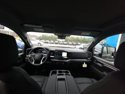 New 2026 Chevrolet Silverado 2500 LT w/ Trail Boss Package image 12