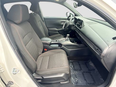 Used 2023 Honda HR-V Sport image 29