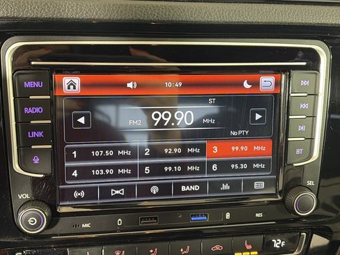 Used 2017 Volkswagen Jetta GLI image 21