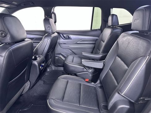 Used 2025 Buick Enclave Sport Touring w/ Power Package image 26