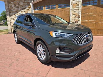 Used 2024 Ford Edge SEL w/ Convenience Package