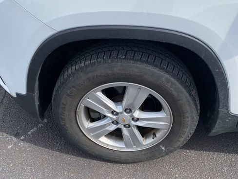 Certified 2017 Chevrolet Trax LT w/ LT Convenience Package image 17