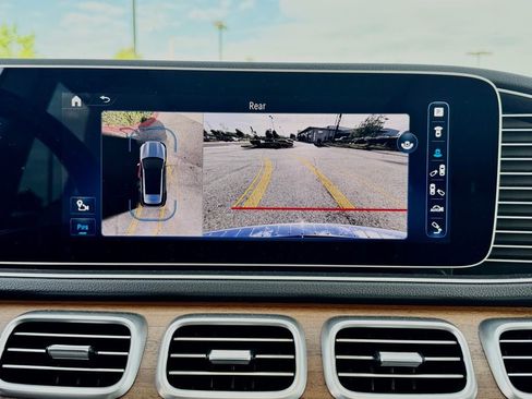 Used 2024 Mercedes-Benz GLE 350 4MATIC image 28