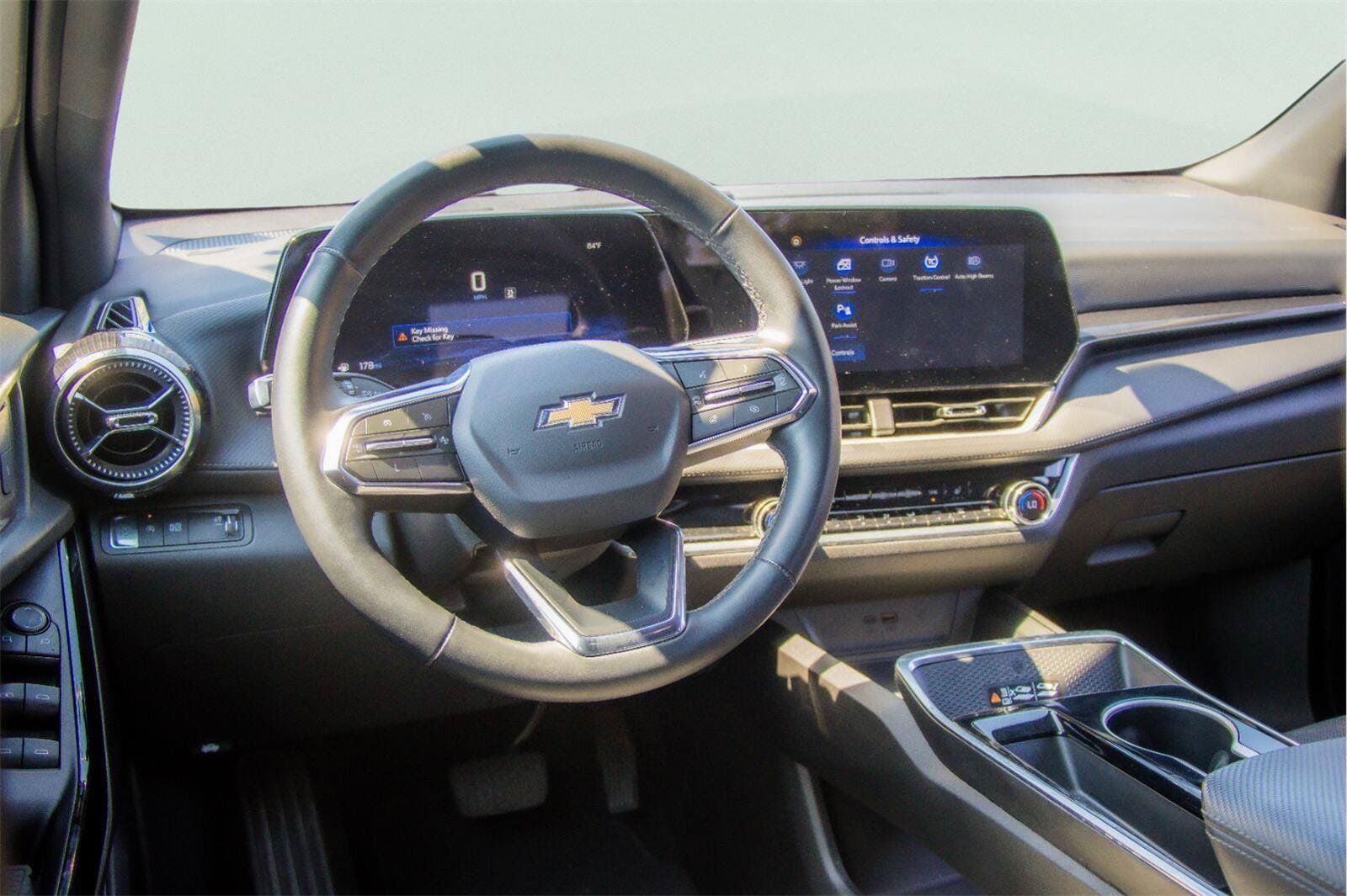 Used 2025 Chevrolet Equinox LT w/ Convenience Package II FWD image 5