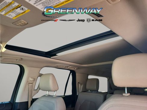 Used 2022 Ford Expedition Max Limited image 19