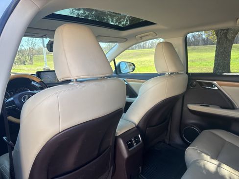 Used 2020 Lexus RX 350L FWD w/ Premium Package image 21